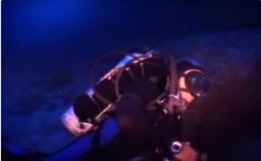 ��С���㣡Ǳˮ���ⷢ��ˮ�׶�Ѩ������Ķ�����ǱˮԱ�ŵøϽ���